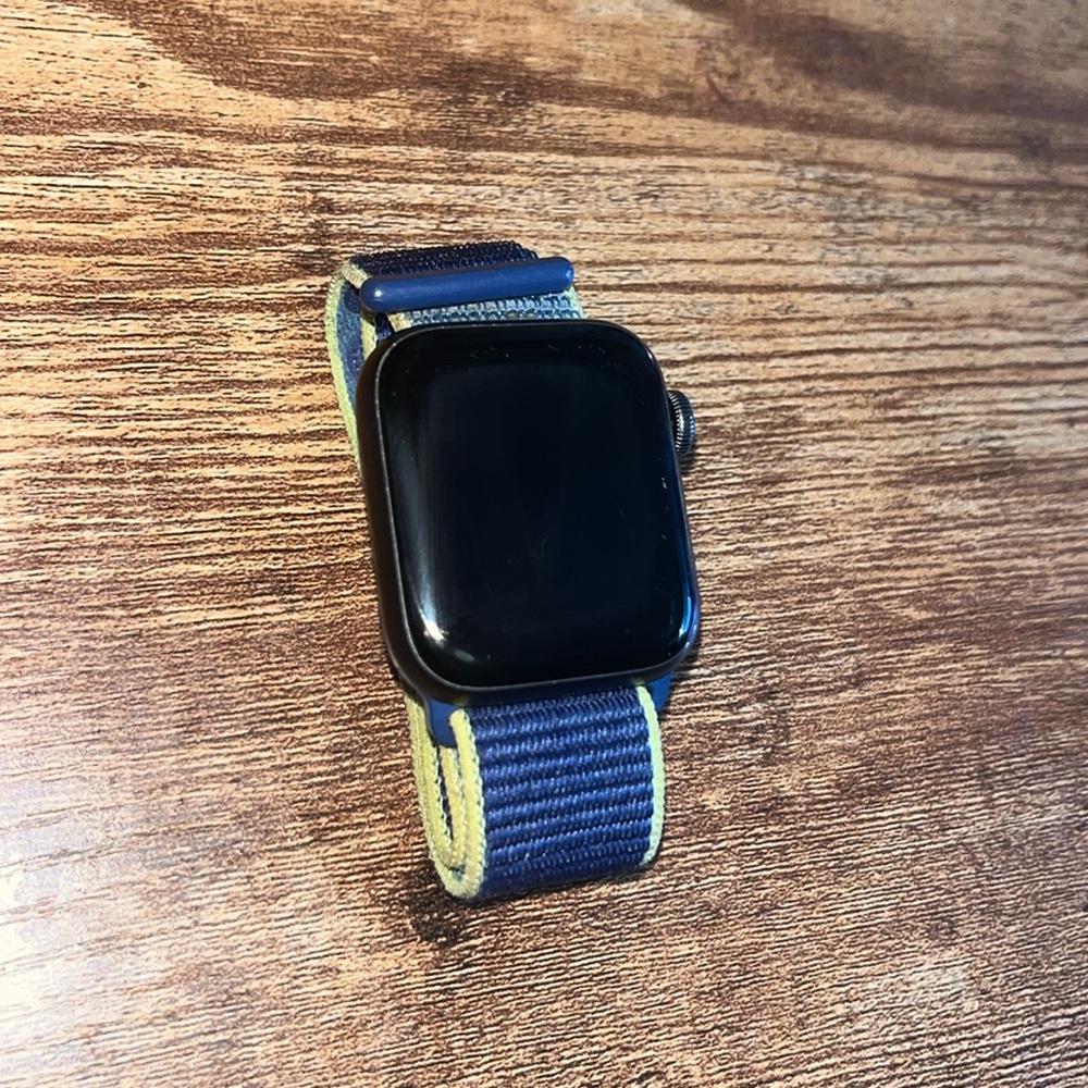 Apple Watch Series 5 - GPS - LTE